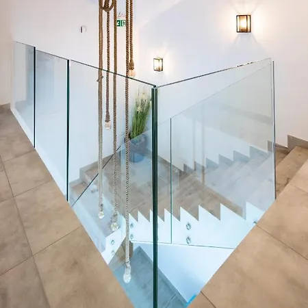 Szlachecki Dwór * Pobiednik Wielki